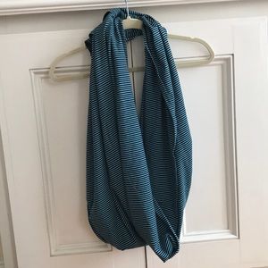 Lululemon striped scarf